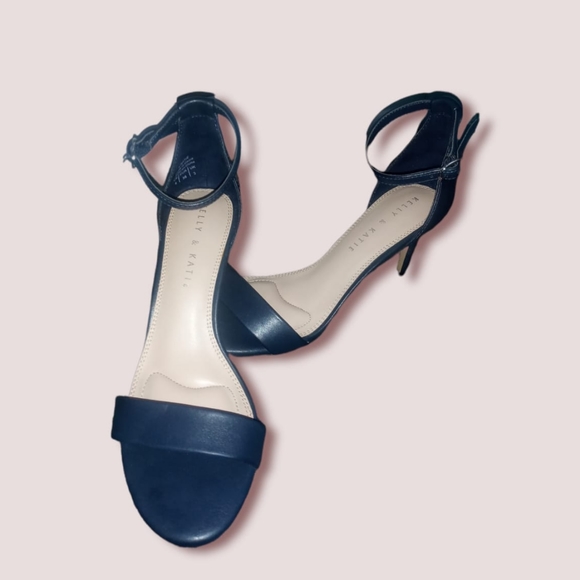 Heels - Picture 1 of 4